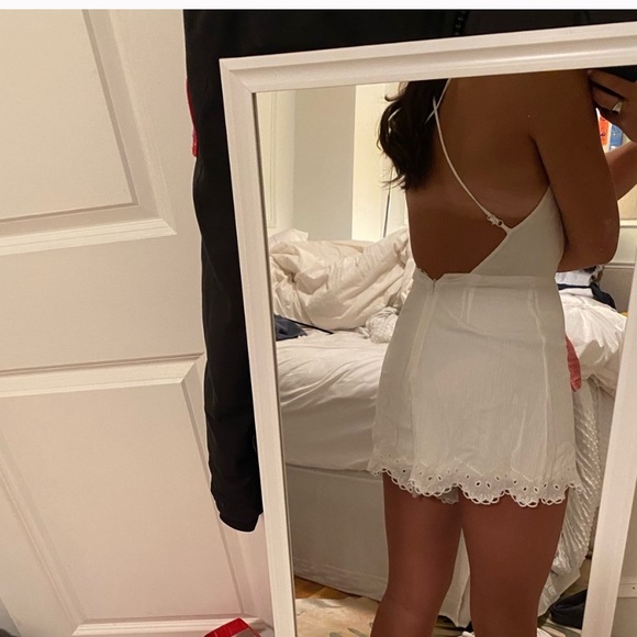 LUSH ROMPER - Picture 2 of 2